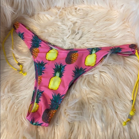 Bikini two piece - Picture 4 of 4